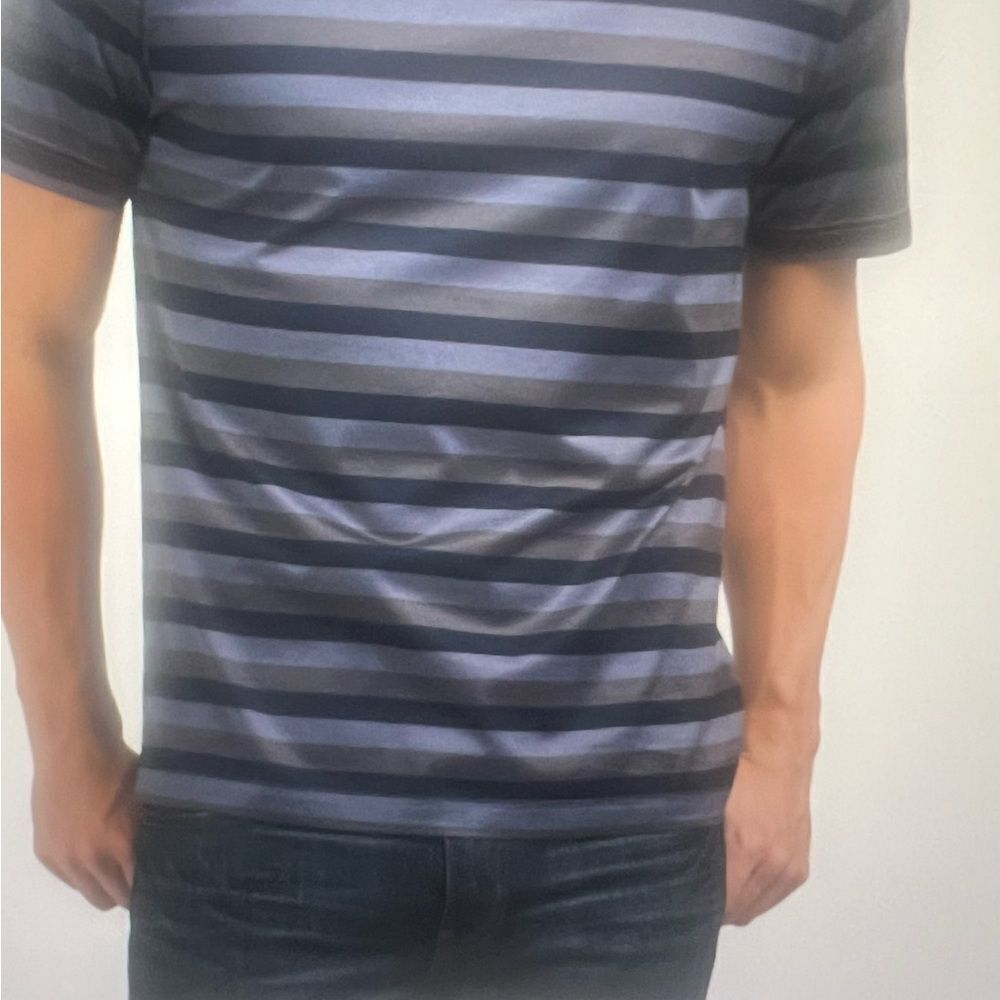 Stitch Note Black and Gray Short Sleeve Tee